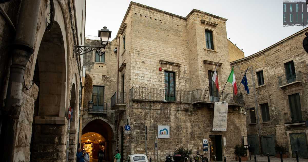 Foto, dipinti, libri e cimeli: alla scoperta del Museo Civico, l� dove si racconta la storia di Bari 